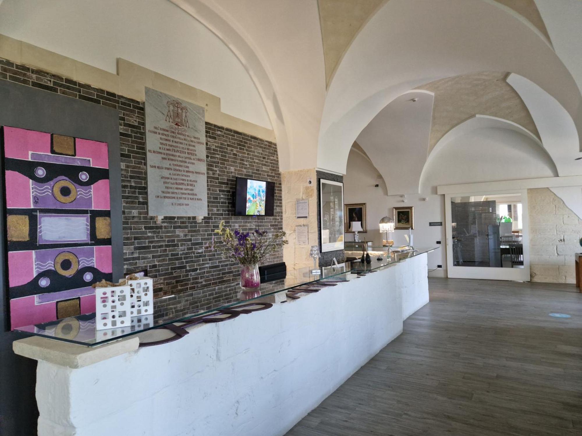 Oasis Park Hotel Torre dell'Orso Luaran gambar