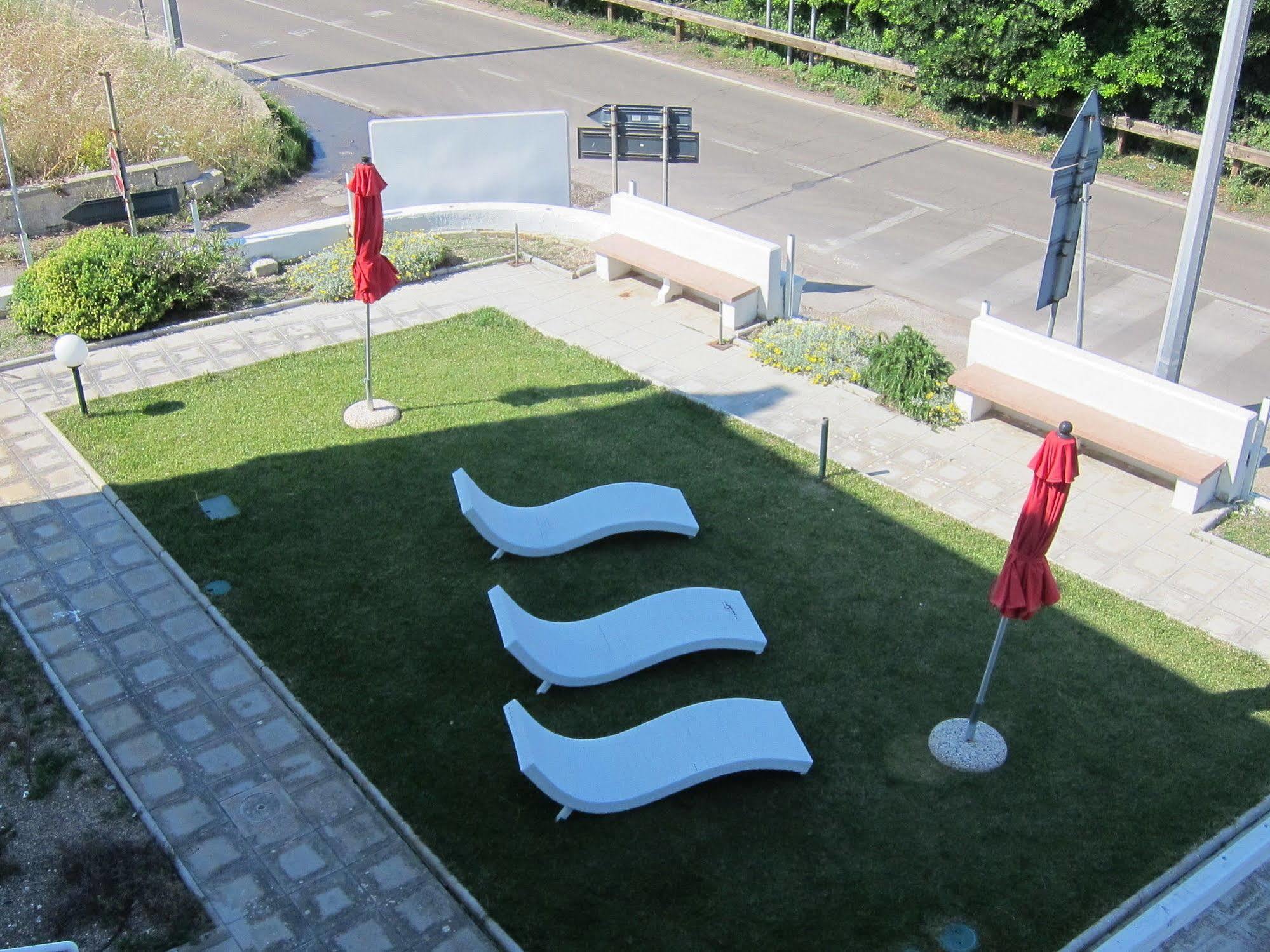 Oasis Park Hotel Torre dell'Orso Luaran gambar