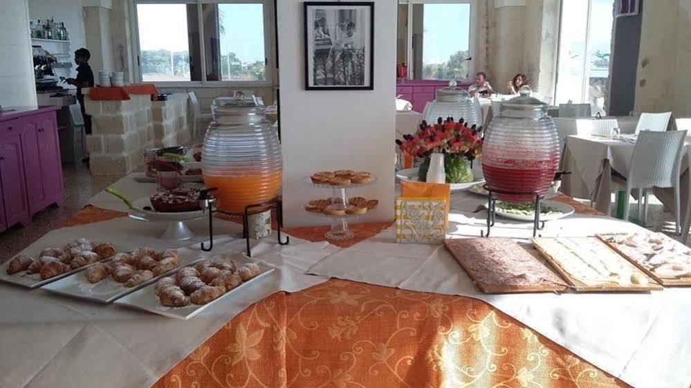 Oasis Park Hotel Torre dell'Orso Luaran gambar